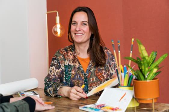 Portrait de Gaëlle Marinier dans son atelier